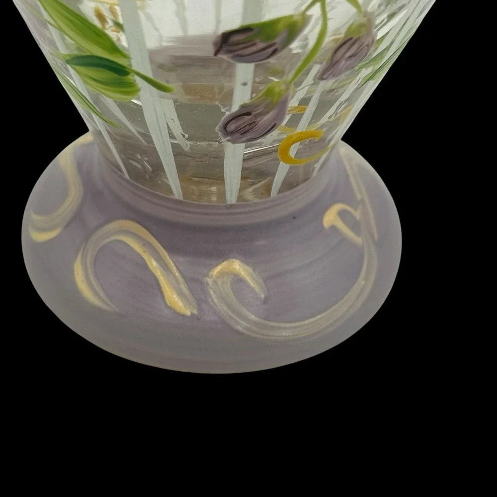 Tracy Porter Hand Painted Glass Purple Floral Bud Vase Ruffled‎ Edge 6.5
